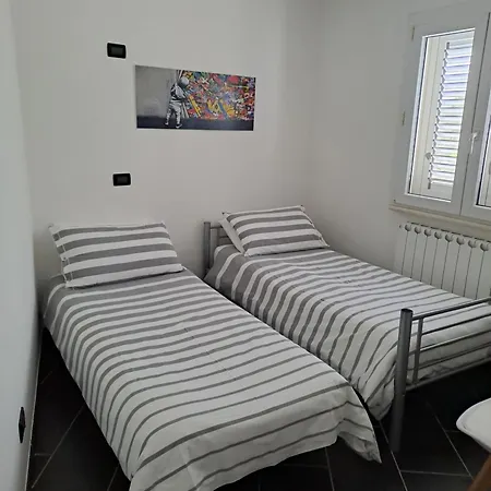 Casa Gialla Apartment